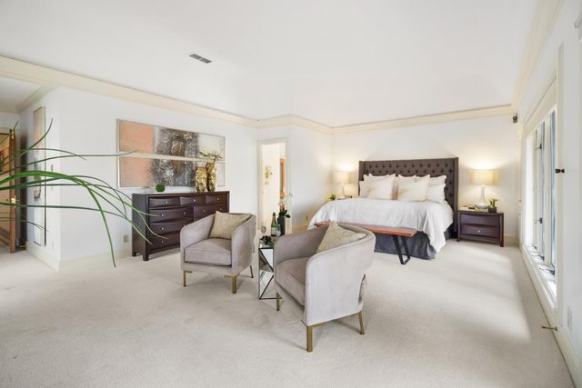 2400 E Tiffany Ln, Sacramento, CA 95827