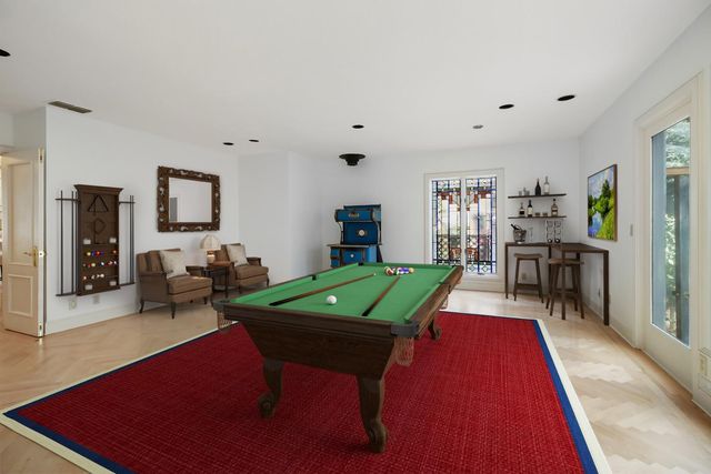 2400 E Tiffany Ln, Sacramento, CA 95827