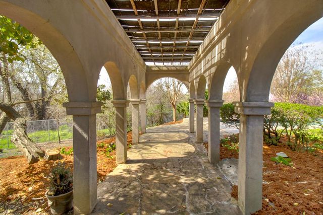 2400 E Tiffany Ln, Sacramento, CA 95827