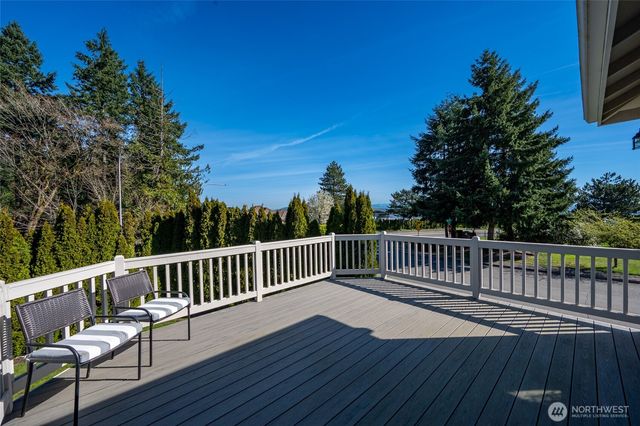 2203 12th Court NW, Auburn, WA 98001