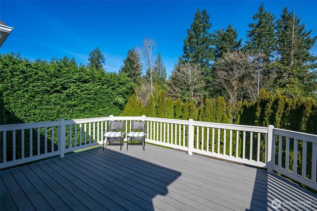 2203 12th Court NW, Auburn, WA 98001