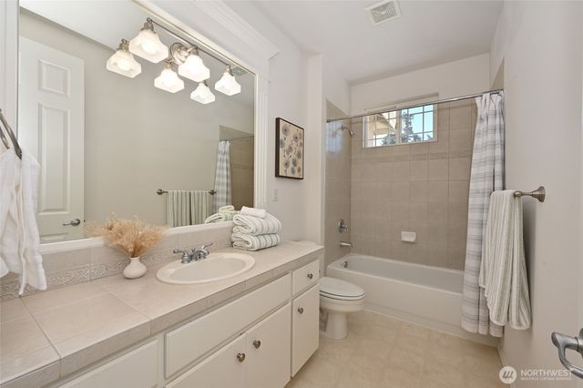 2203 12th Court NW, Auburn, WA 98001