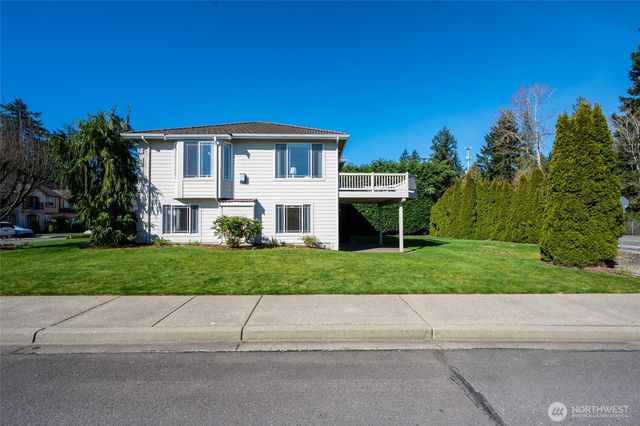 2203 12th Court NW, Auburn, WA 98001