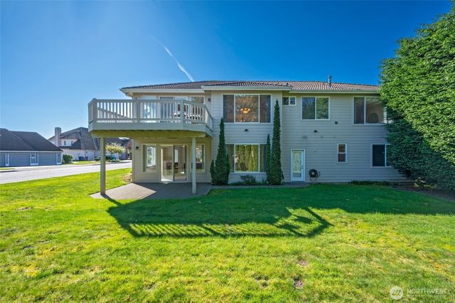 2203 12th Court NW, Auburn, WA 98001