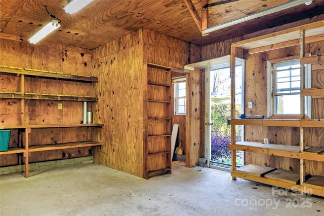 212 Vance Avenue, Black Mountain, NC 28711