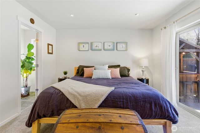 25681 NE School House Place, Kingston, WA 98346