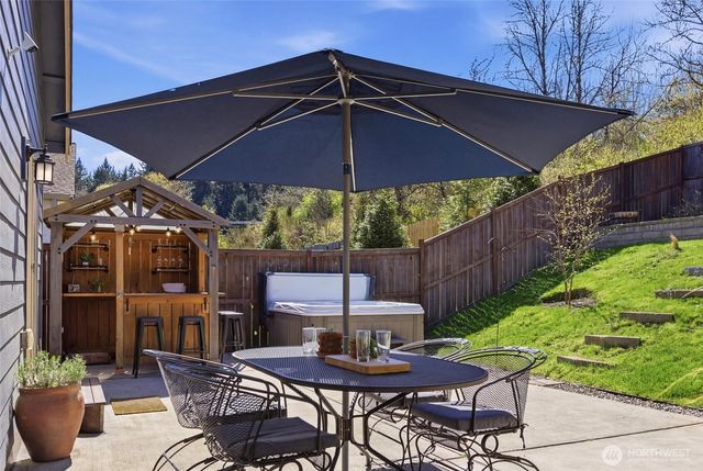 25681 NE School House Place, Kingston, WA 98346