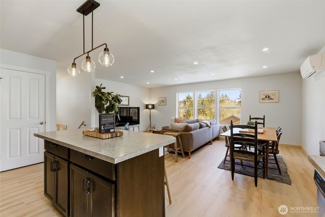 25681 NE School House Place, Kingston, WA 98346