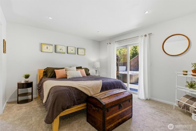 25681 NE School House Place, Kingston, WA 98346