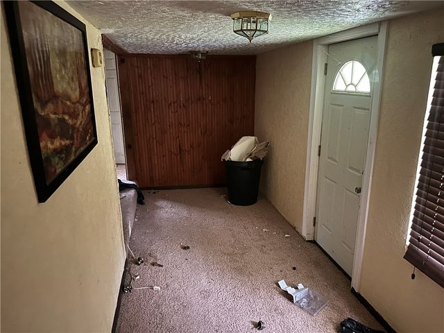 1034 Logan Rd, N Versailles, PA 15137