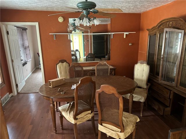 1034 Logan Rd, N Versailles, PA 15137