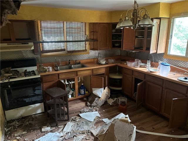 1034 Logan Rd, N Versailles, PA 15137