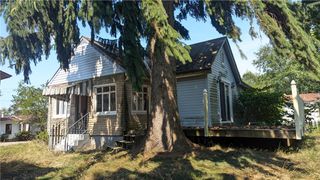 1034 Logan Rd, N Versailles, PA 15137