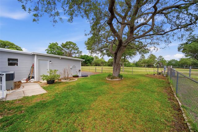 8401 WEATHERFORD AVENUE, Brooksville, FL 34613