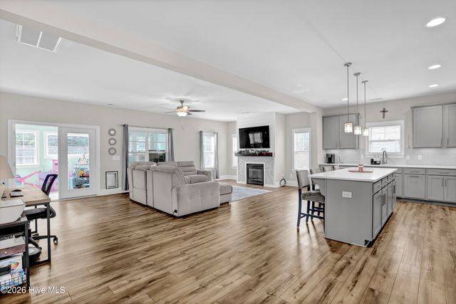 413 Canter Crest Road, Hampstead, NC 28443