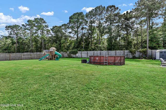 413 Canter Crest Road, Hampstead, NC 28443