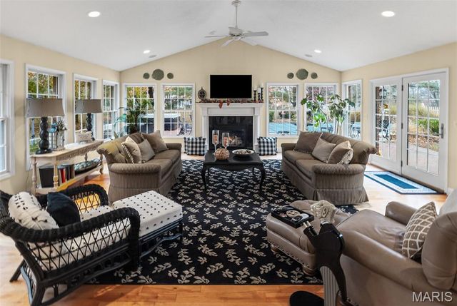 15 Sandpiper Drive, Shiloh, IL 62221