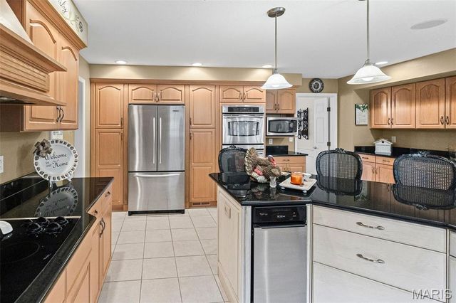 15 Sandpiper Drive, Shiloh, IL 62221