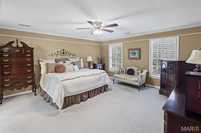 15 Sandpiper Drive, Shiloh, IL 62221