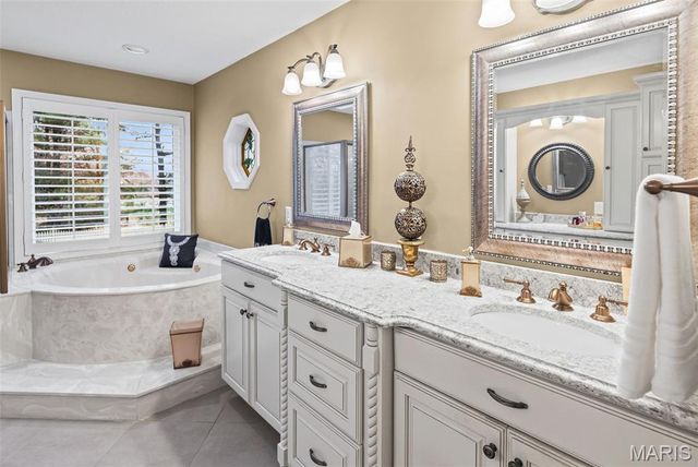 15 Sandpiper Drive, Shiloh, IL 62221