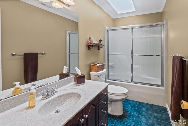 15 Sandpiper Drive, Shiloh, IL 62221