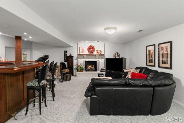 15 Sandpiper Drive, Shiloh, IL 62221