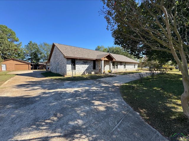 404 Joyner Street, Omaha, TX 75571