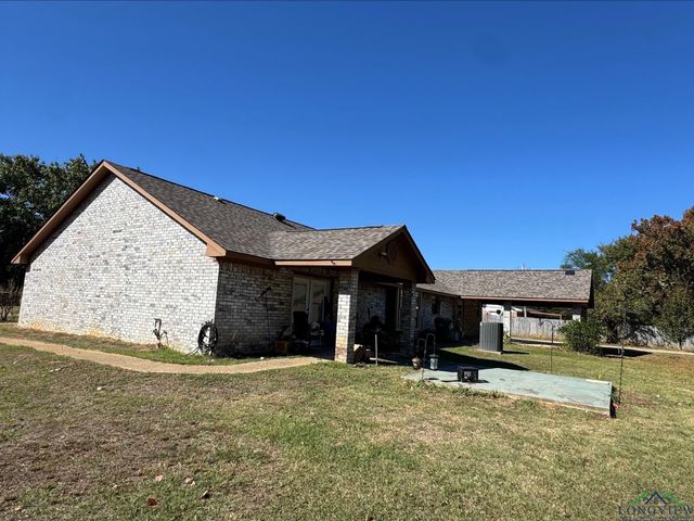 404 Joyner Street, Omaha, TX 75571