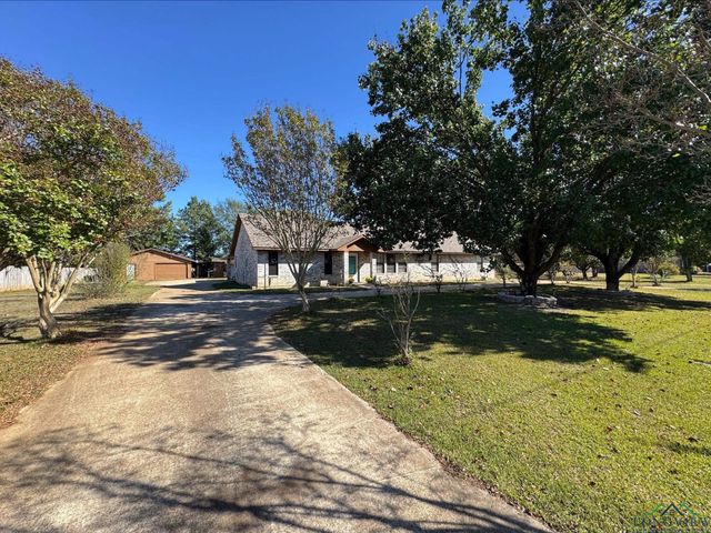 404 Joyner Street, Omaha, TX 75571