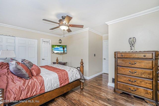 35 Nutwood Court, Staten Island, NY 10308