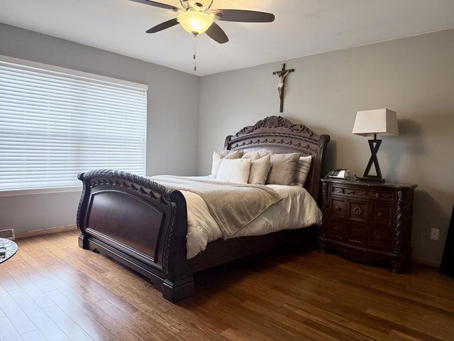 3010 W Kimberly AVENUE, Greenfield, WI 53221