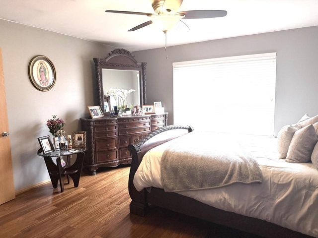 3010 W Kimberly AVENUE, Greenfield, WI 53221