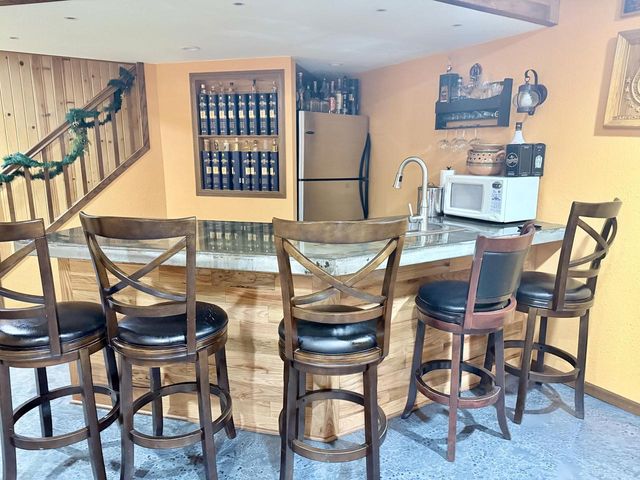 3010 W Kimberly AVENUE, Greenfield, WI 53221