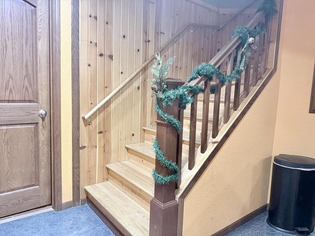 3010 W Kimberly AVENUE, Greenfield, WI 53221