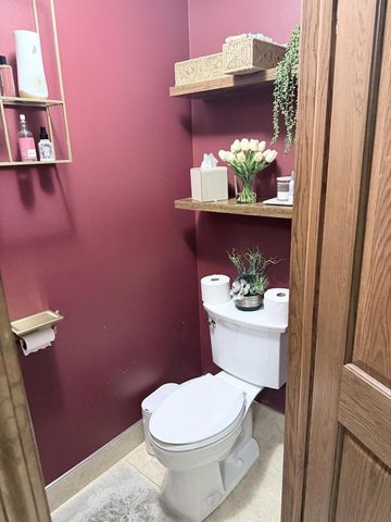 3010 W Kimberly AVENUE, Greenfield, WI 53221