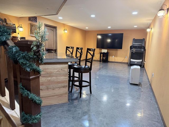 3010 W Kimberly AVENUE, Greenfield, WI 53221