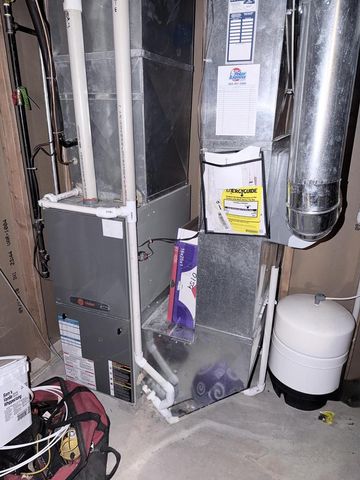 3010 W Kimberly AVENUE, Greenfield, WI 53221