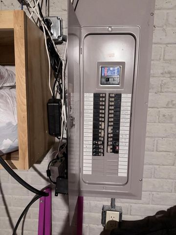 3010 W Kimberly AVENUE, Greenfield, WI 53221