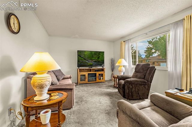 6515 E Wicklow Circle, Colorado Springs, CO 80918