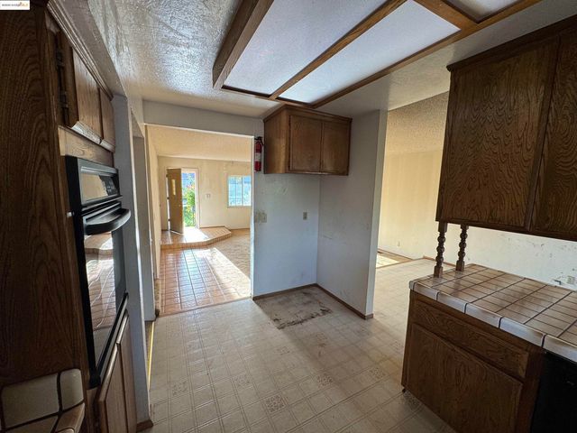 7081 Ann Arbor Way, Dublin, CA 94568