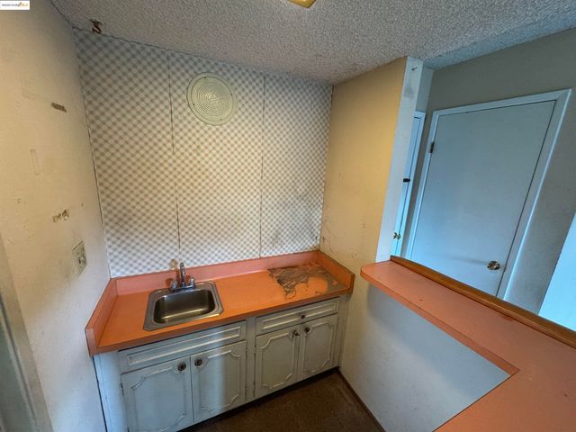 7081 Ann Arbor Way, Dublin, CA 94568