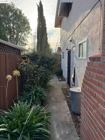 7081 Ann Arbor Way, Dublin, CA 94568