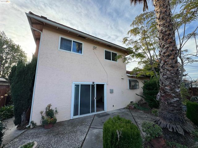 7081 Ann Arbor Way, Dublin, CA 94568