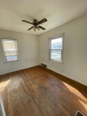 28526 Brentwood Street, Southfield, MI 48076