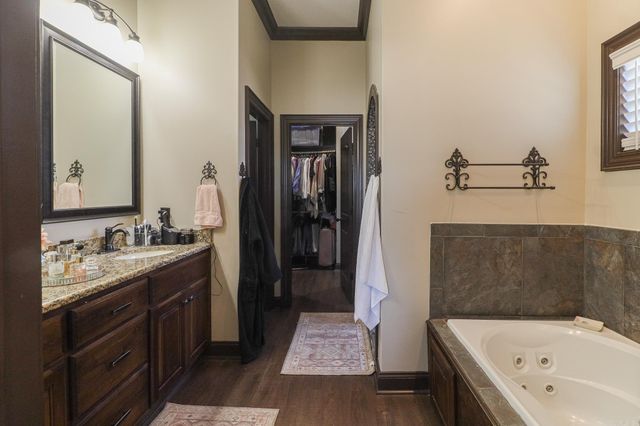 4408 Lochmoor Circle, Jonesboro, AR 72405