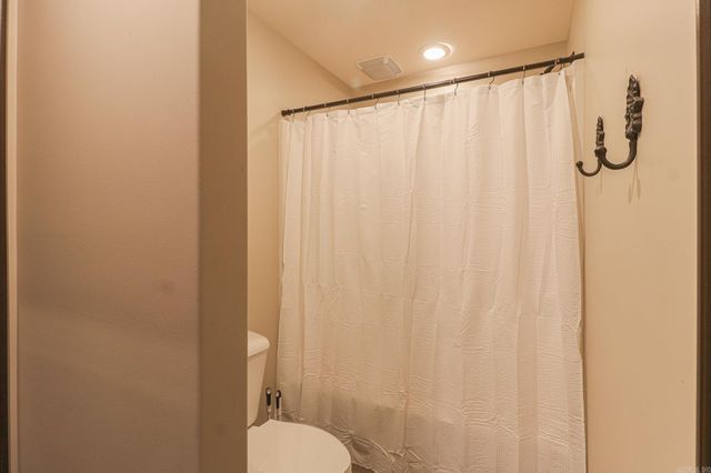 4408 Lochmoor Circle, Jonesboro, AR 72405