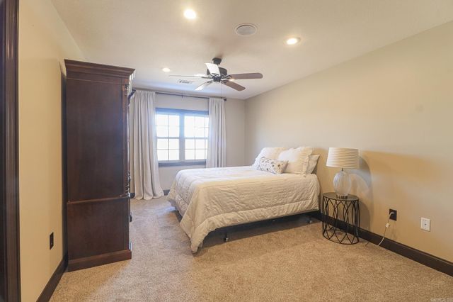 4408 Lochmoor Circle, Jonesboro, AR 72405