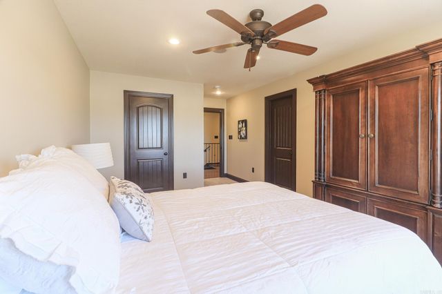 4408 Lochmoor Circle, Jonesboro, AR 72405