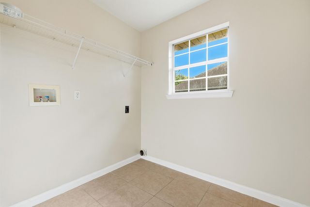 2273 Lewis Street, Crestview, FL 32536