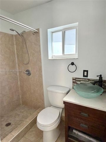 6472 Johnson St 6472, Hollywood, FL 33024